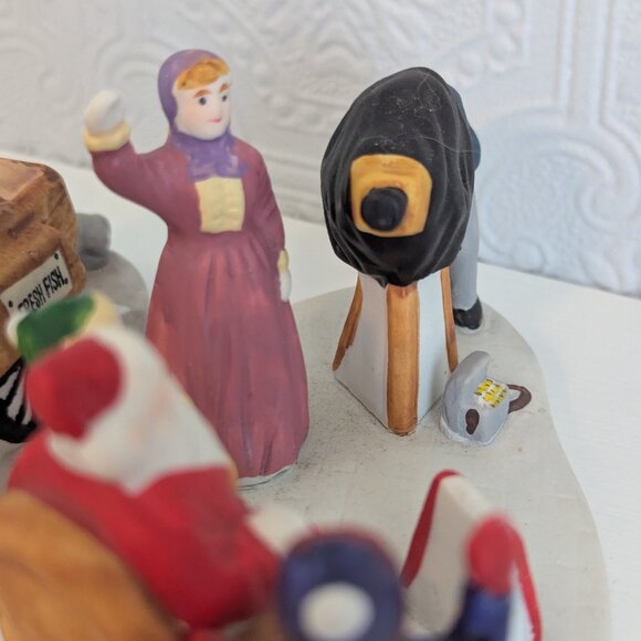 Lot of two Lemax Christmas Accessories - Picture with Santa and Fresh Fish - Picture 5 of 16